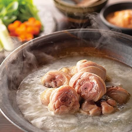 【公式】博多華味鳥 水炊きセット(7～8人前) 114万セット超販売中｜創業75年の料亭の味を自宅で簡単に再現【メディアで多数紹介】博多の郷土料理 華味鳥のお肉1600ｇ 水炊きスープ2400ml ポン酢220ml 柚子胡椒30g 化粧箱入りでギフトにも最適 ギフト お中元 お歳暮 贈り物 鍋 セット 福岡 博多 グルメ (7～8人前)